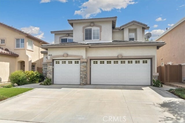 Building Photo - 466 Fallbrook Ave Rental