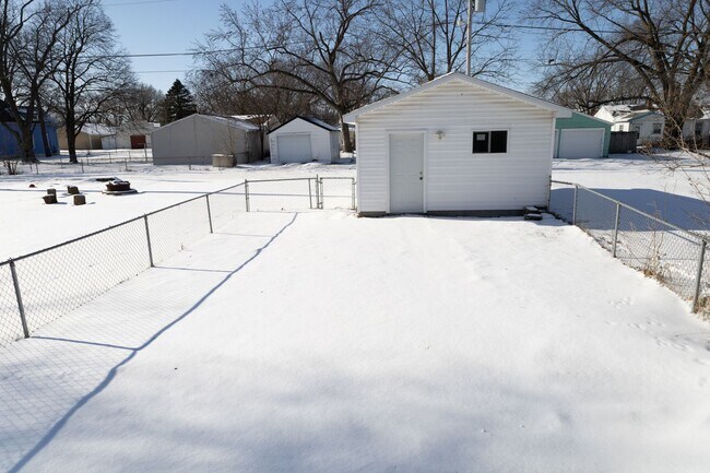 Photo - UPDATED 3 Bedroom 1 Bathroom single family home