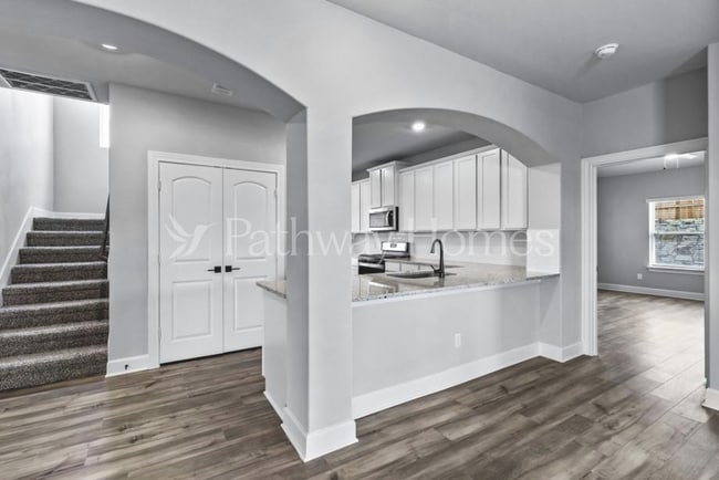 Photo - 1033 Sleepy Owl Ln