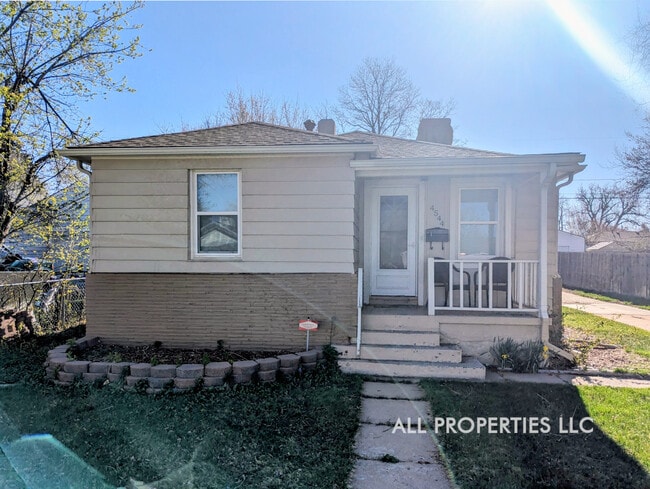 Photo - 4544 S Grant St