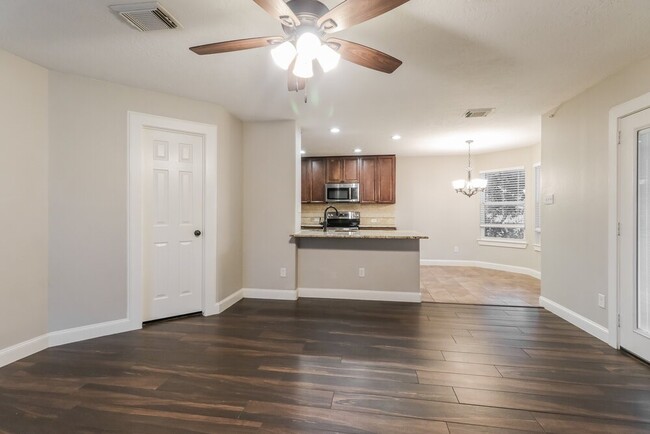 Photo - 18400 Sunrise Pines Dr