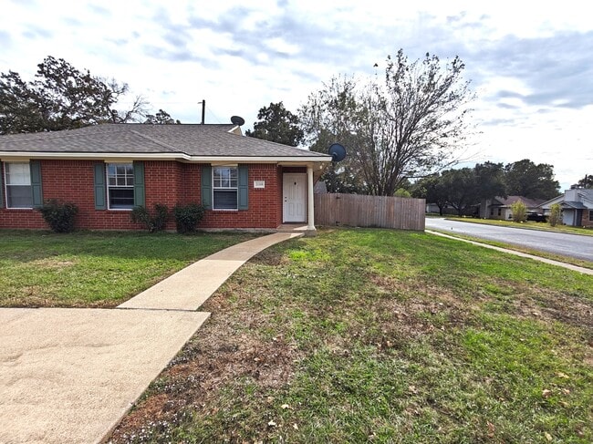 Photo - 2126 Hidden Hollow Cir Townhome