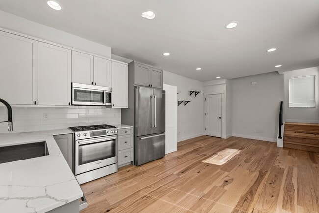 Photo - Luxury 2 Bed | 2 Bath Ballard Townhome with Private Rooftop Deck