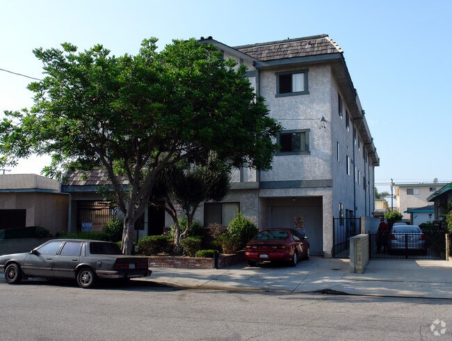4016 W. 137th St.