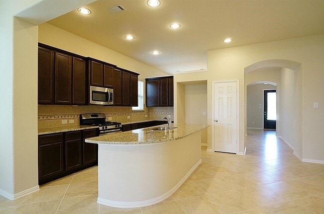 Photo - 29015 Davenport Dr