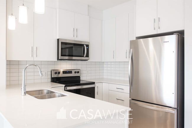 Building Photo - 812-812 Welsh Dr
