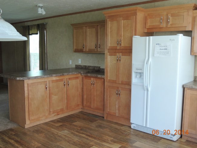 Photo - 203 2nd St S