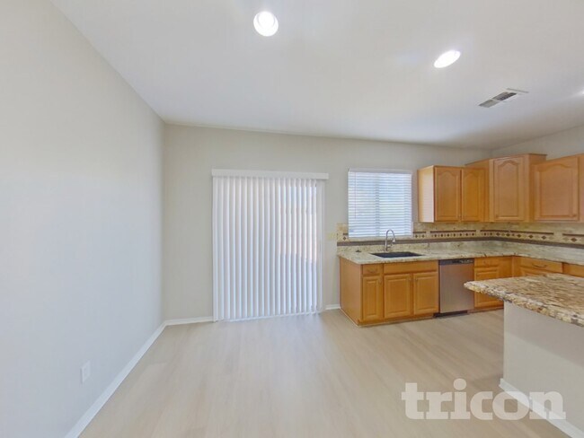 Photo - 42506 W Mira Ct