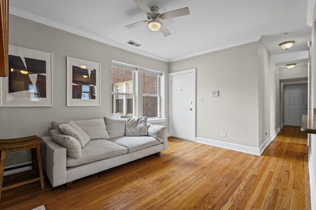 Photo - 3454 N Janssen Ave Unit 2D