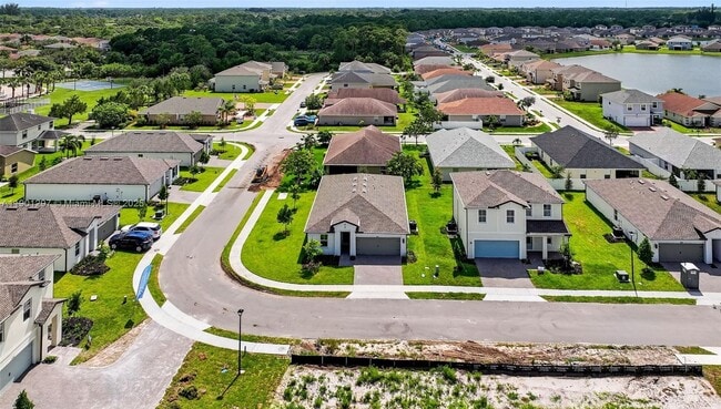 Photo - 301 Silver Sands Ln