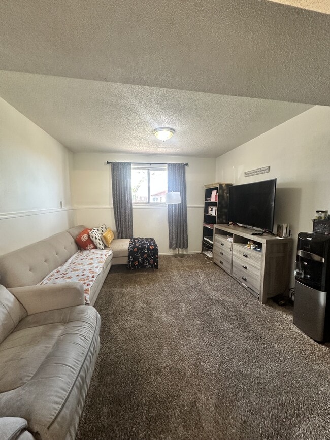 Photo - 480 Harmony Dr