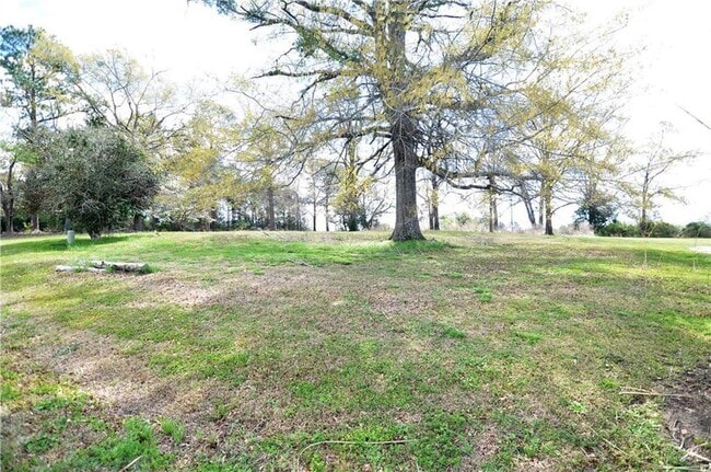Photo - 90 Lee Road 2149