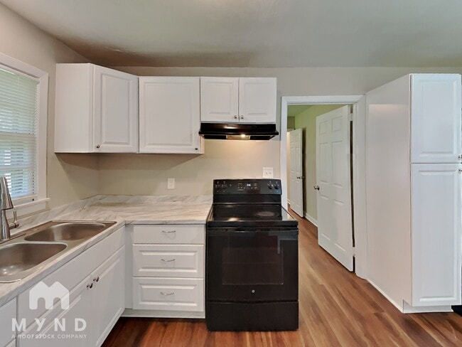 Photo - 624 Park Ave