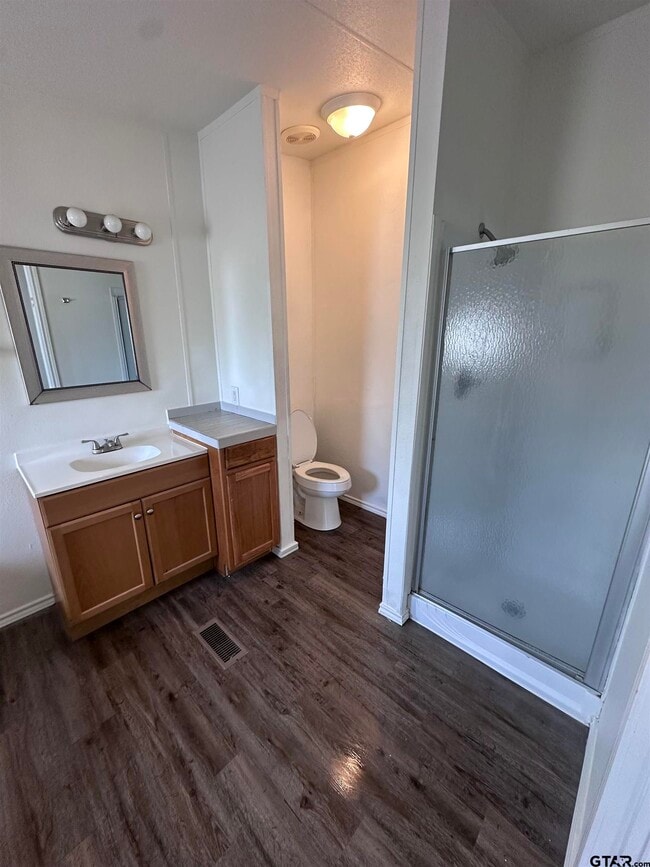 Photo - 12847 FM 2710