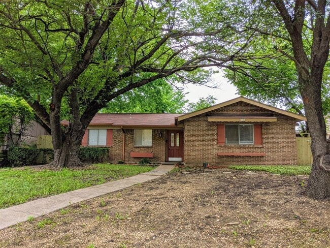 Photo - 2121 Travis Dr Rental