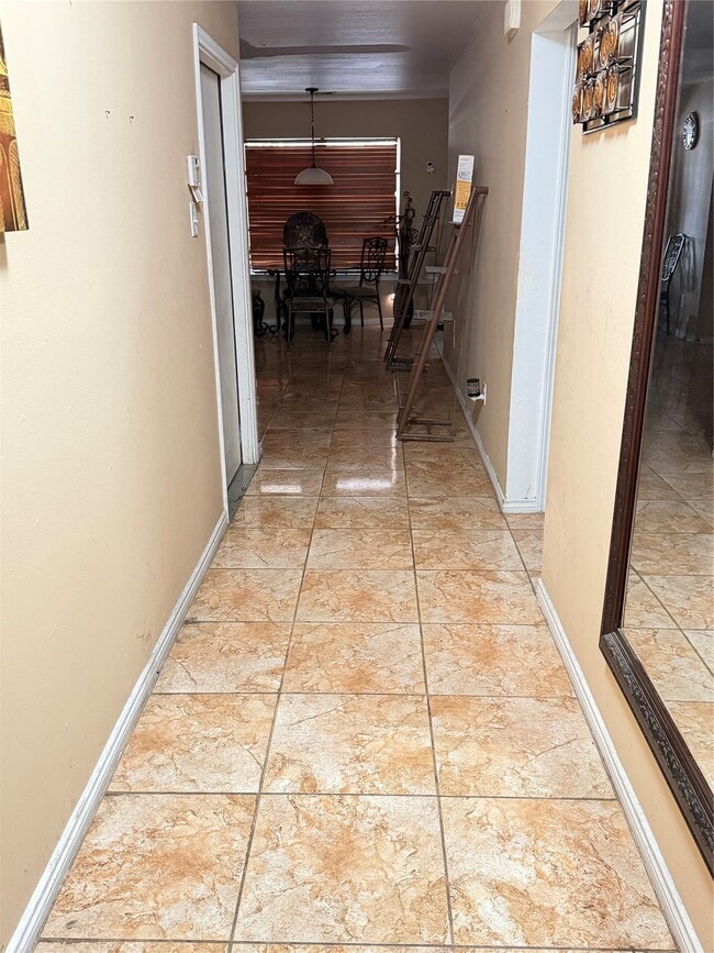 Photo - 8935 Lyndonnille Falls Ln