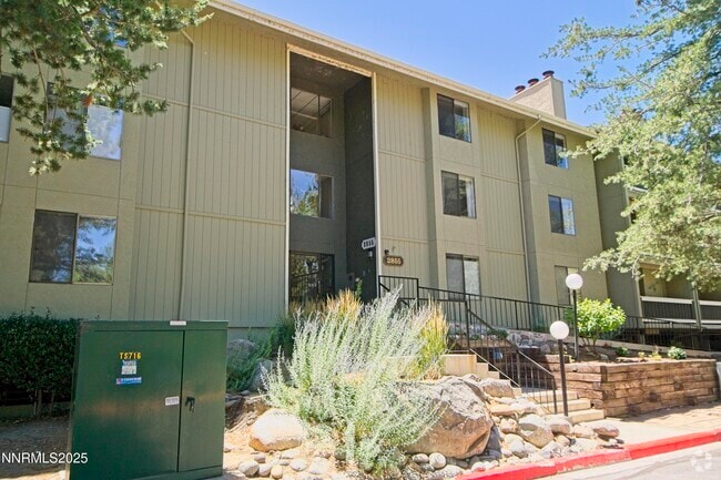 Building Photo - 2855 Idlewild Dr Unit 226 Rental