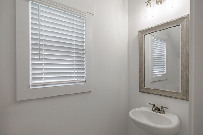 Photo - 375 Morton Rd