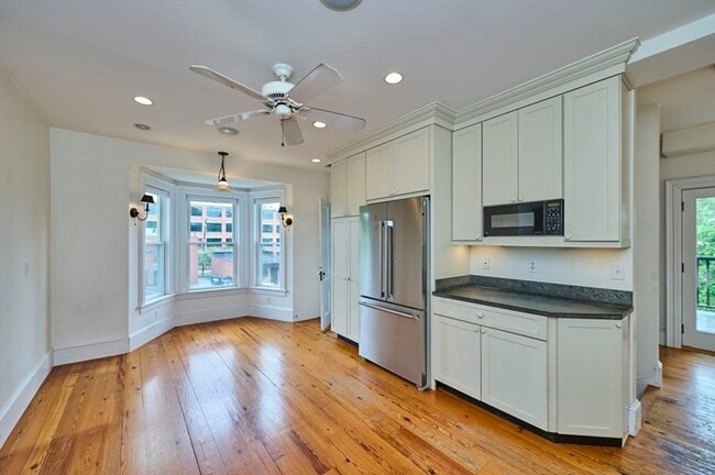 Building Photo - 16 Indiana Terrace Rental