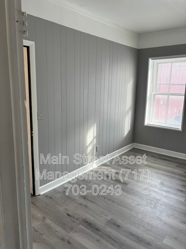 Photo - 831 Willow St