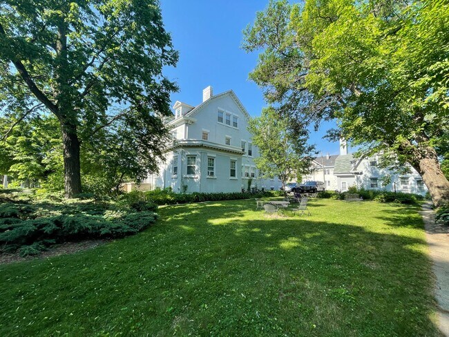 Photo - Second floor original guestroom of 1902 Mansion Unit Apt 9