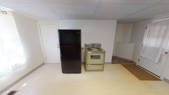 Photo - 212 E Walnut St