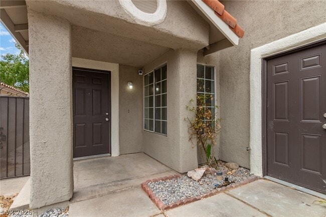 Photo - 2689 Rungsted St