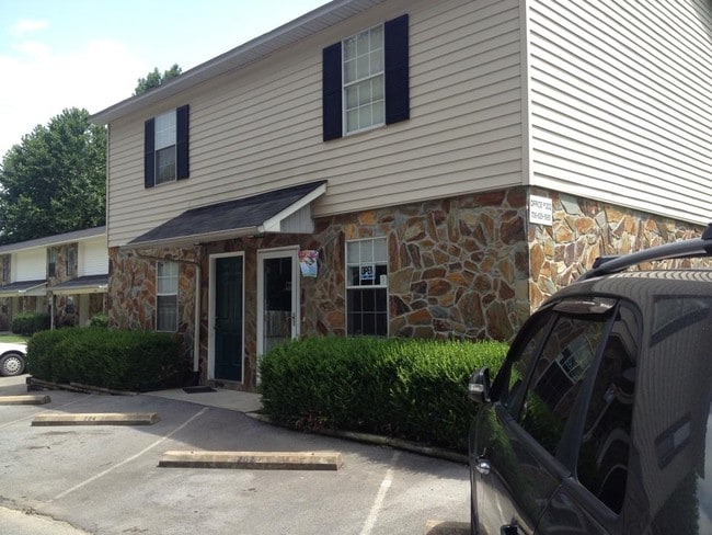 2 Bedroom Apartments For Rent In Calhoun Ga Forrent Com