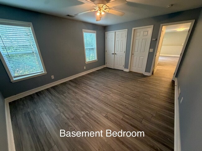 Photo - 1263 Poinset Pl