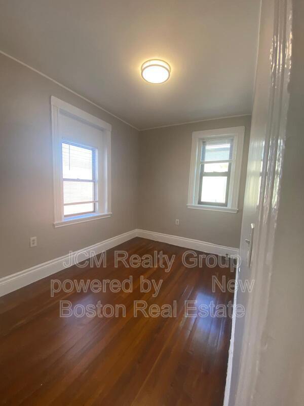 Photo - 42-44 Waverly Street Unit U6 / 3rd Floor