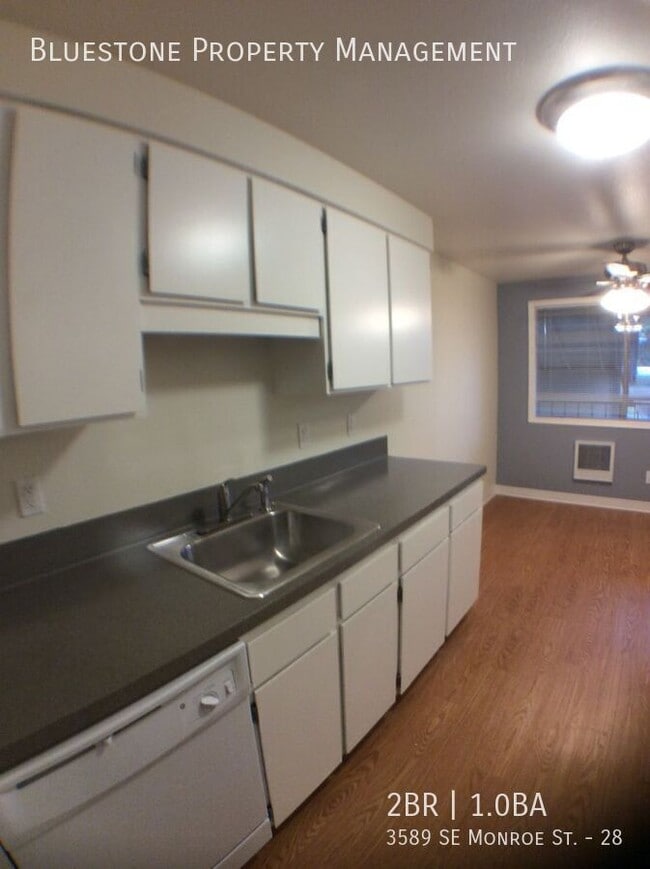 Building Photo - 3589 SE Monroe St Unit 28 Rental
