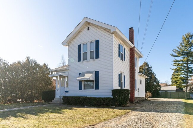 Building Photo - 807 N Eaton St Rental