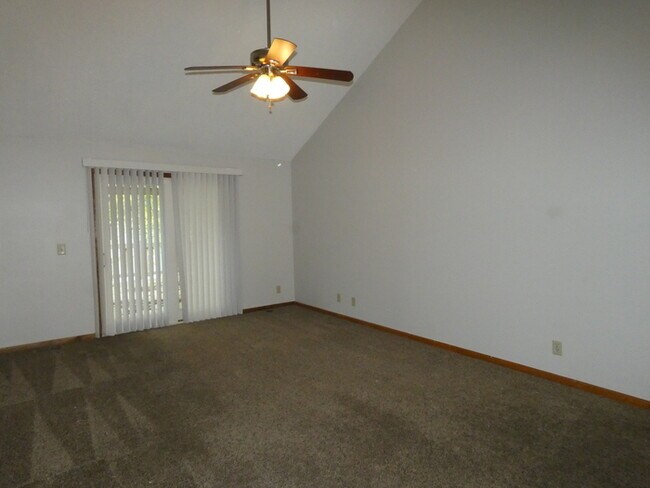 Photo - Beautiful Town Home in Kearney, MO