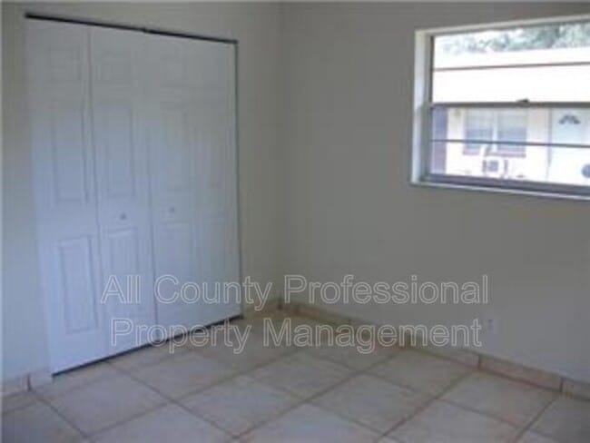 Photo - 2023 SW 29th Ave Unidad 2
