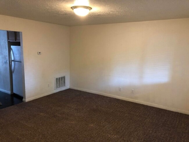 Photo - 1175 S 200 W