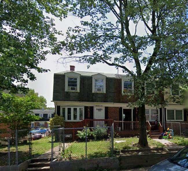 Building Photo - Charming & Move-In Ready Home in Baltimore!