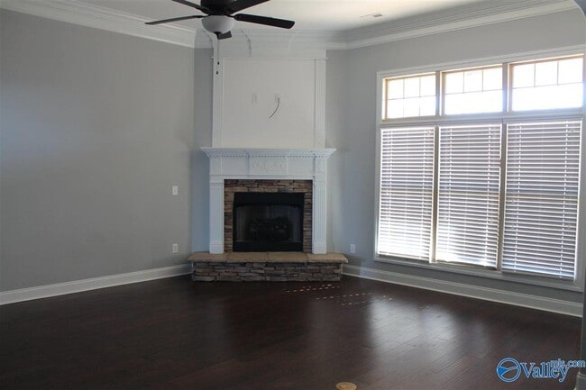 Photo - 129 Shalerock Dr