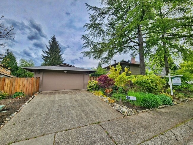 Beautiful 4 Bed 1.75 Bath Home Near Microsoft - Beautiful 4 Bed 1.75 Bath Home Near Microsoft