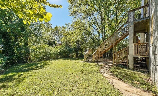 Photo - 433 Atlantic St SE