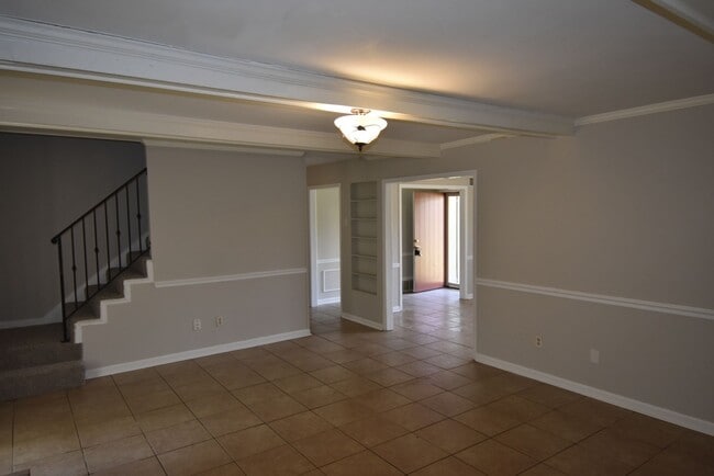 Photo - Stunning 5-Bedroom Home in Bartlett - Spacious, Elegant & Move-In Ready!