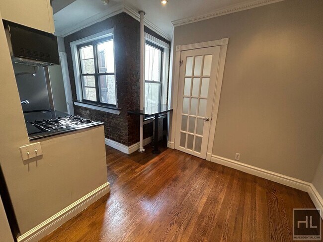 Photo - E 13TH ST. Unit 6E