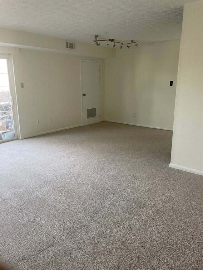 4276 E Capitol St NE Unidad AA2