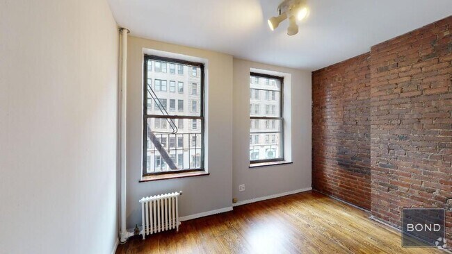 Building Photo - 221 E 23rd St Unit 14 Rental