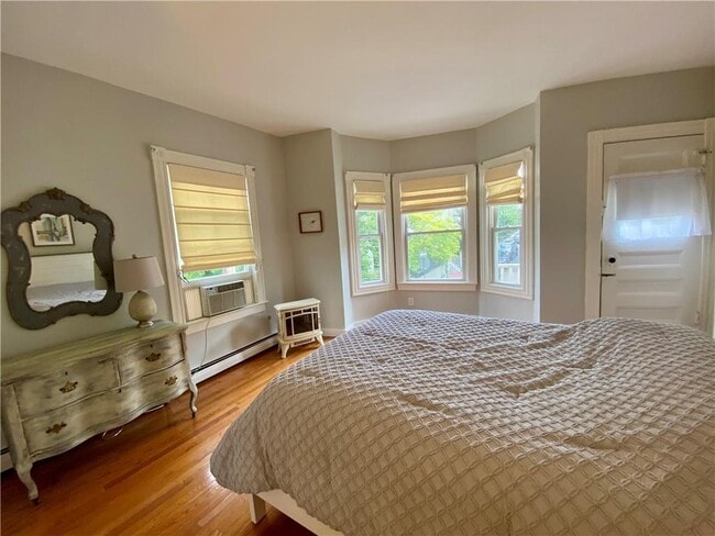 Photo - 235 Spring St Unidad 2