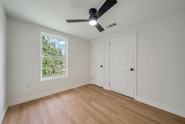 Building Photo - 411 Ave A Unit 12