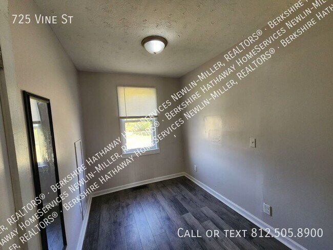 2 Bed 1 Bath located in Clinton - 2 Bed 1 Bath located in Clinton House