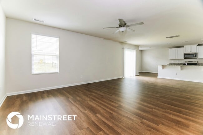 Photo - 336 Gourd St