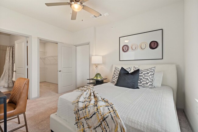 Photo - 1101 Halsey Dr