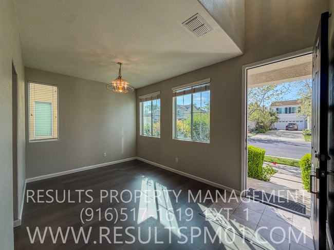 Photo - Lovely 4 Bedroom Home in Great Neighborhood