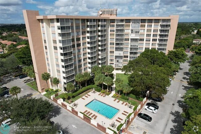 Building Photo - 10777 W Sample Rd Unit 614 Rental